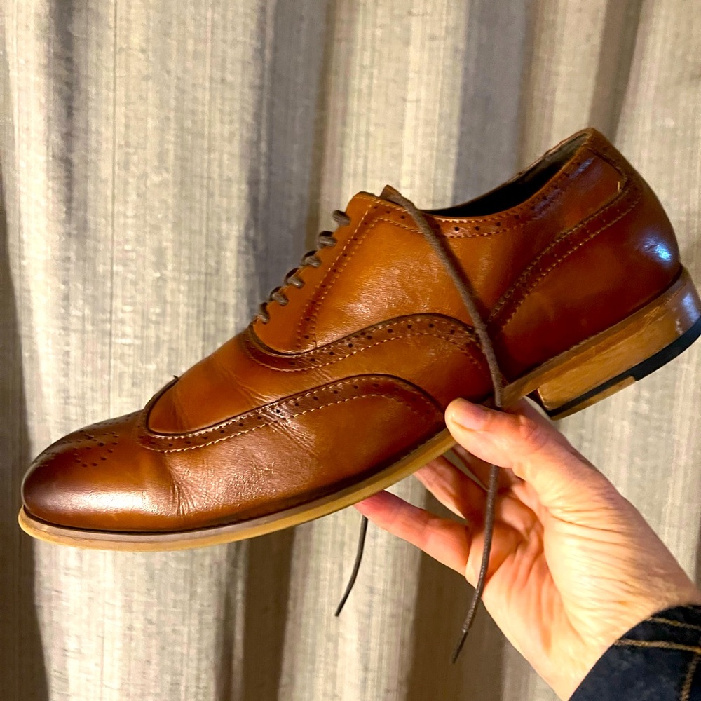 Stacy Adam's men's shoes wore a couple times 
Leather